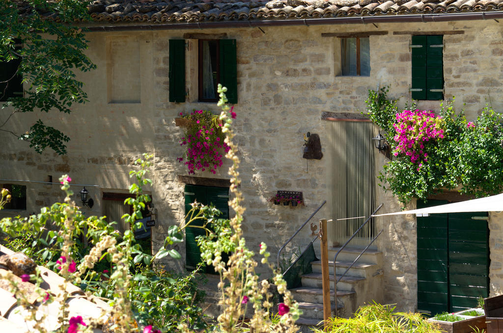 La Girandola Bed and Breakfast Cupramontana Eksteriør billede